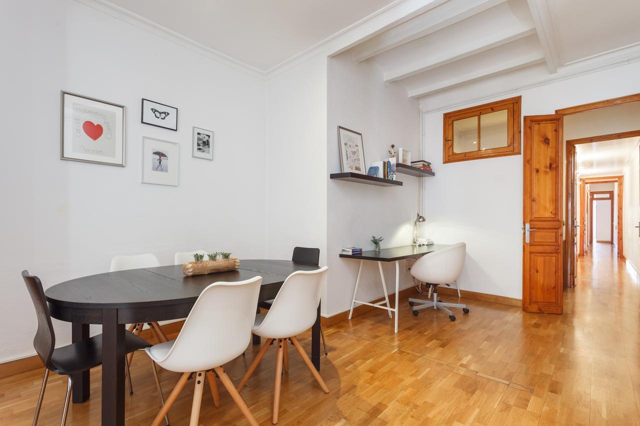 Flateli Aribau Apartment Барселона Екстериор снимка