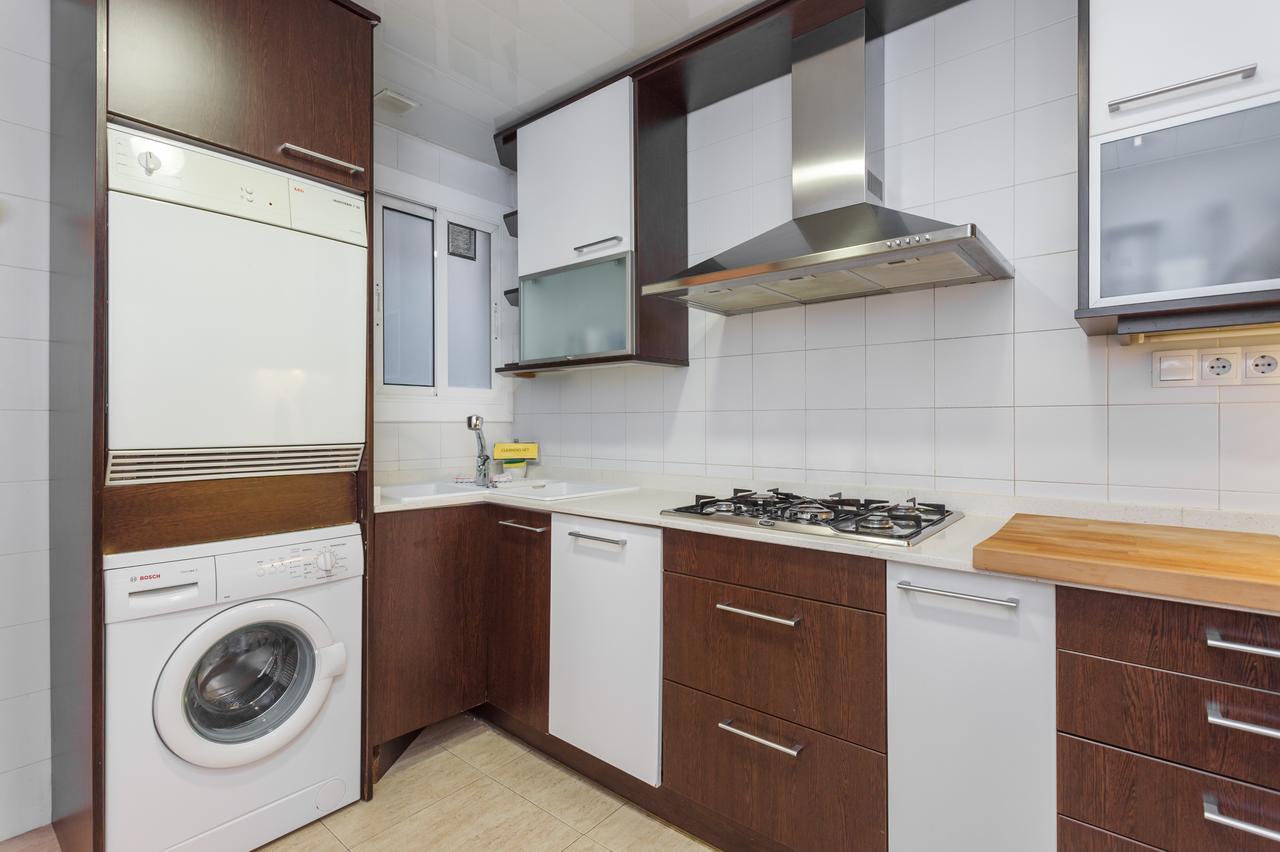 Flateli Aribau Apartment Барселона Екстериор снимка