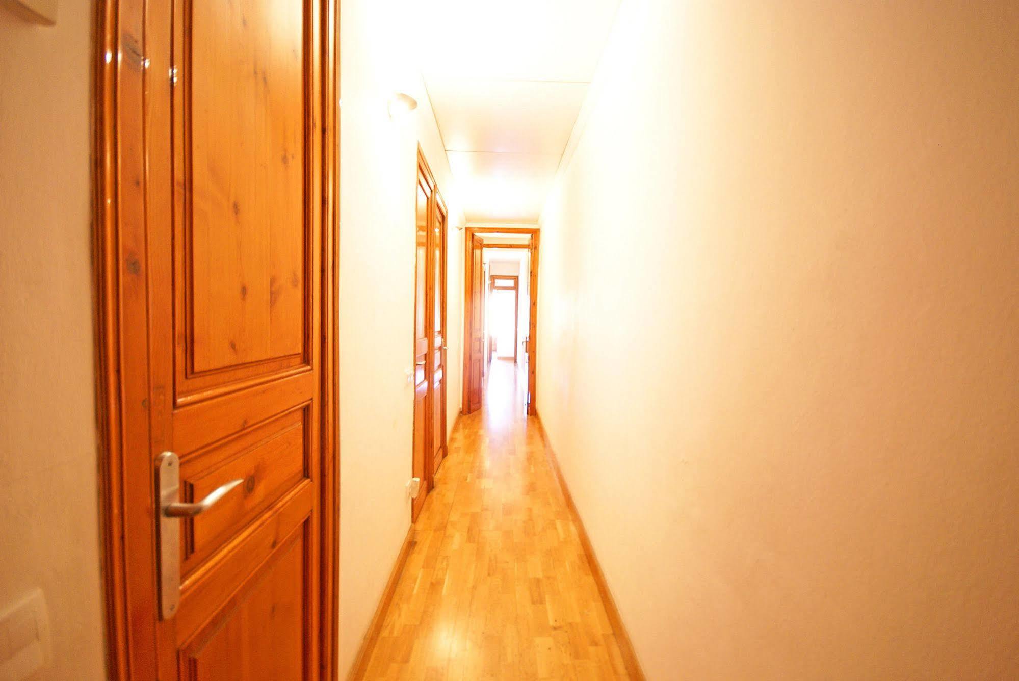 Flateli Aribau Apartment Барселона Екстериор снимка
